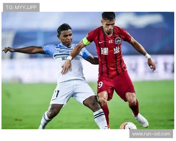 曹圭成射门方式特点分析：近期表现稳健，射门效率持续提升