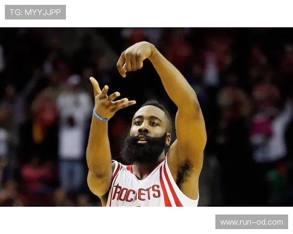 哈登挡拆率提升显著 拉开防守空间助76人得分爆发