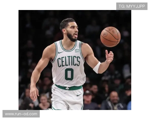 塔图姆持球单打主导 比布朗更具关键效率